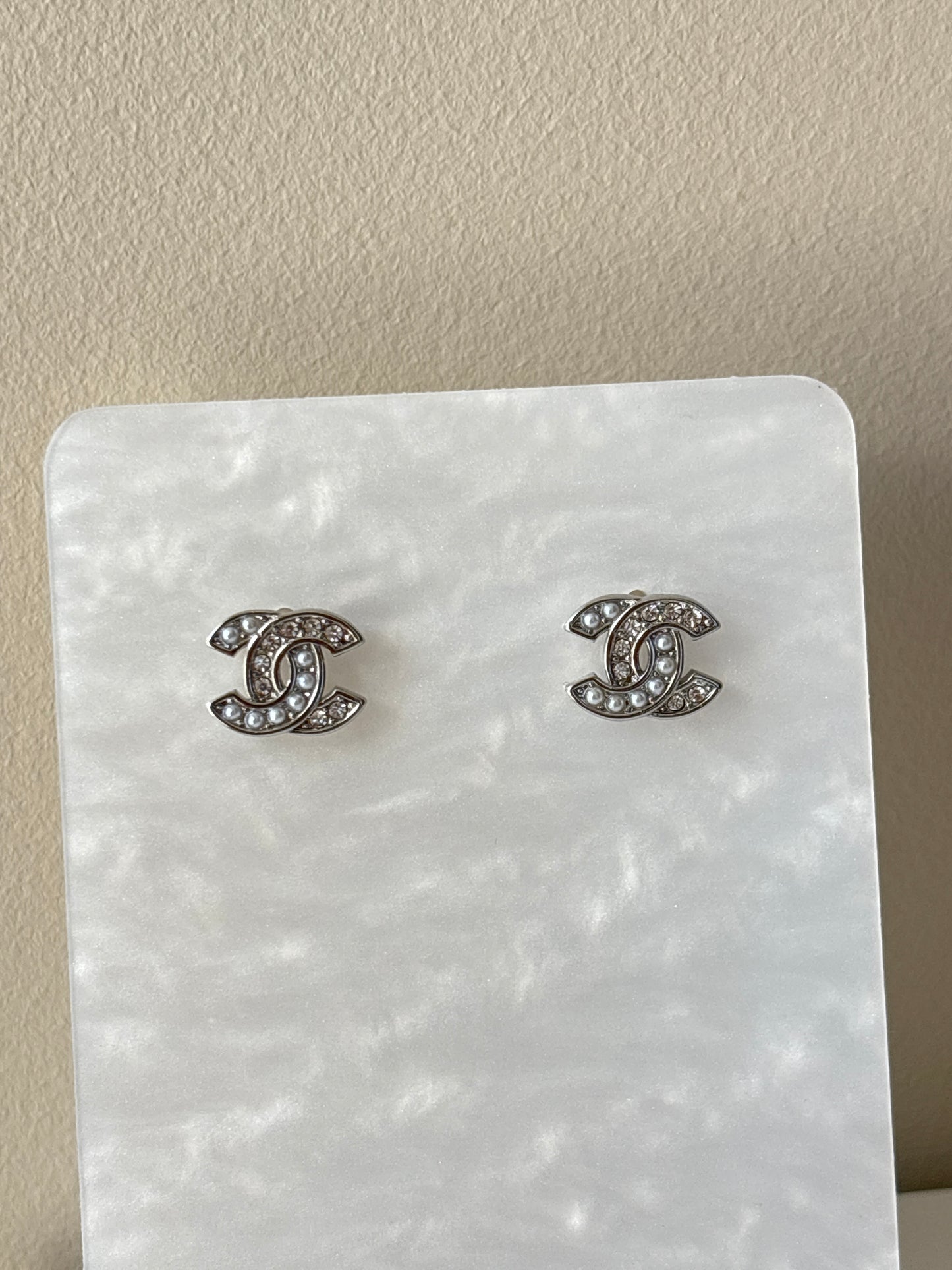 Boucle d’oreille mini argenté