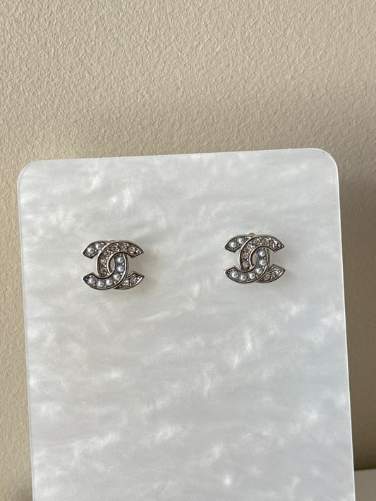 Boucle d’oreille mini argenté