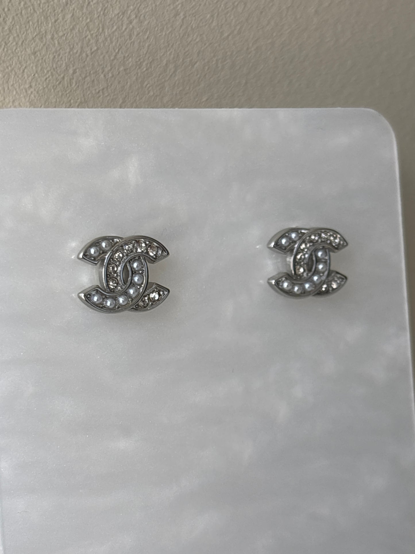 Boucle d’oreille mini argenté